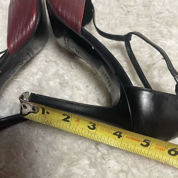 Colin Stuart leather Black and Burgundy T strap heels pointed toe SZ10B - Picture 7 of 8